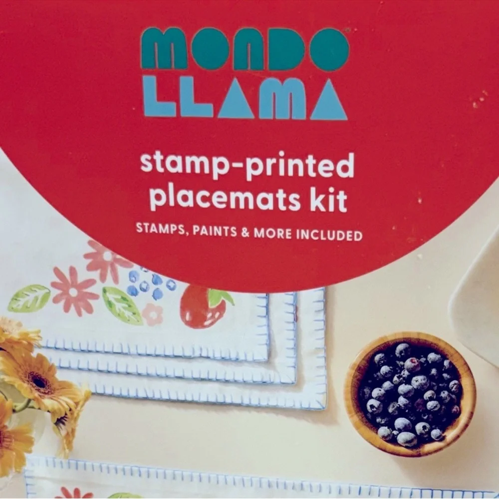 Mondo Llama DIY Stamp-printed Placemat Kit, 4 placemats, stamps & paint